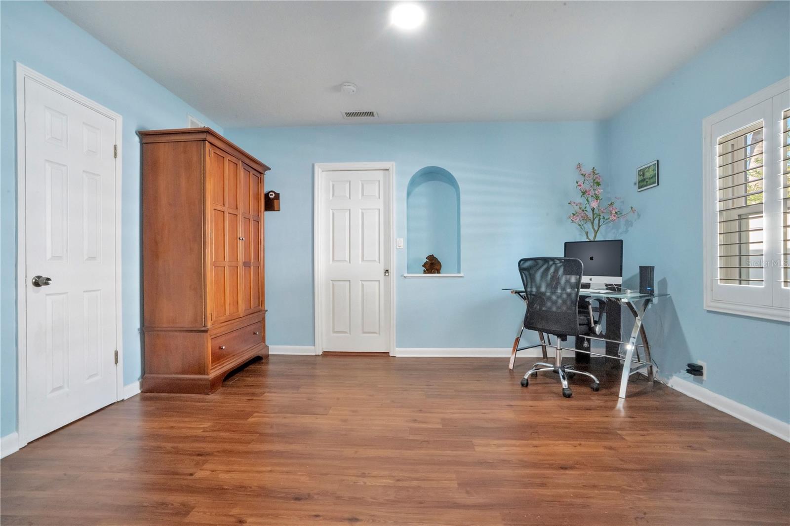 BARNARD ERASTUS A S REV SUB - Residential