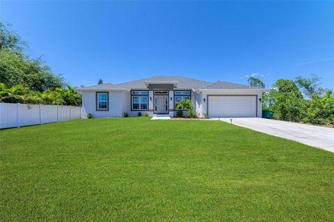 A home in PORT CHARLOTTE