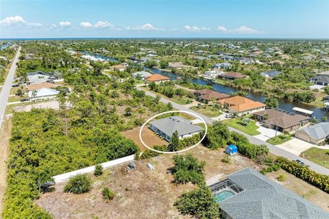 A home in PORT CHARLOTTE