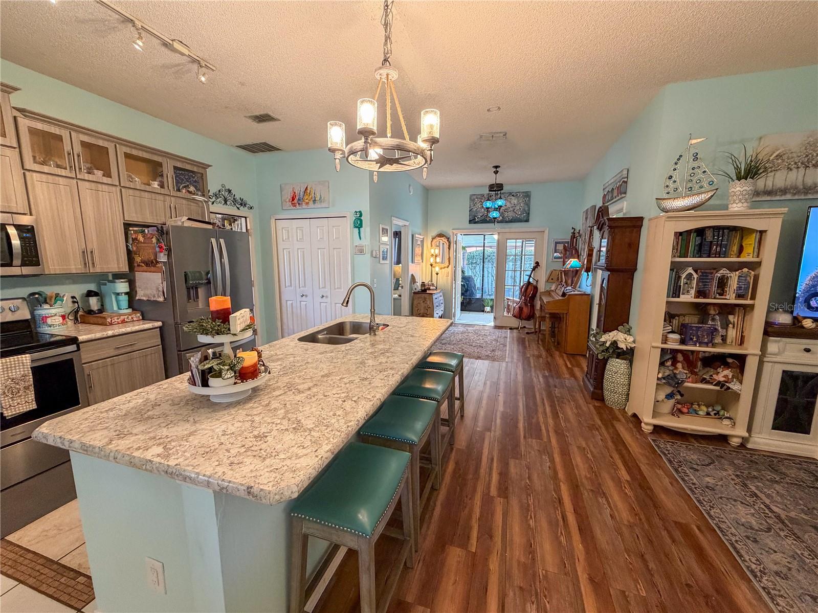 MOUNT DORA DORSET MOUNT DORA - Residential