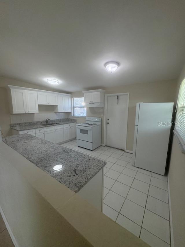 CRESTRIDGE 3RD ADD - Residential Lease