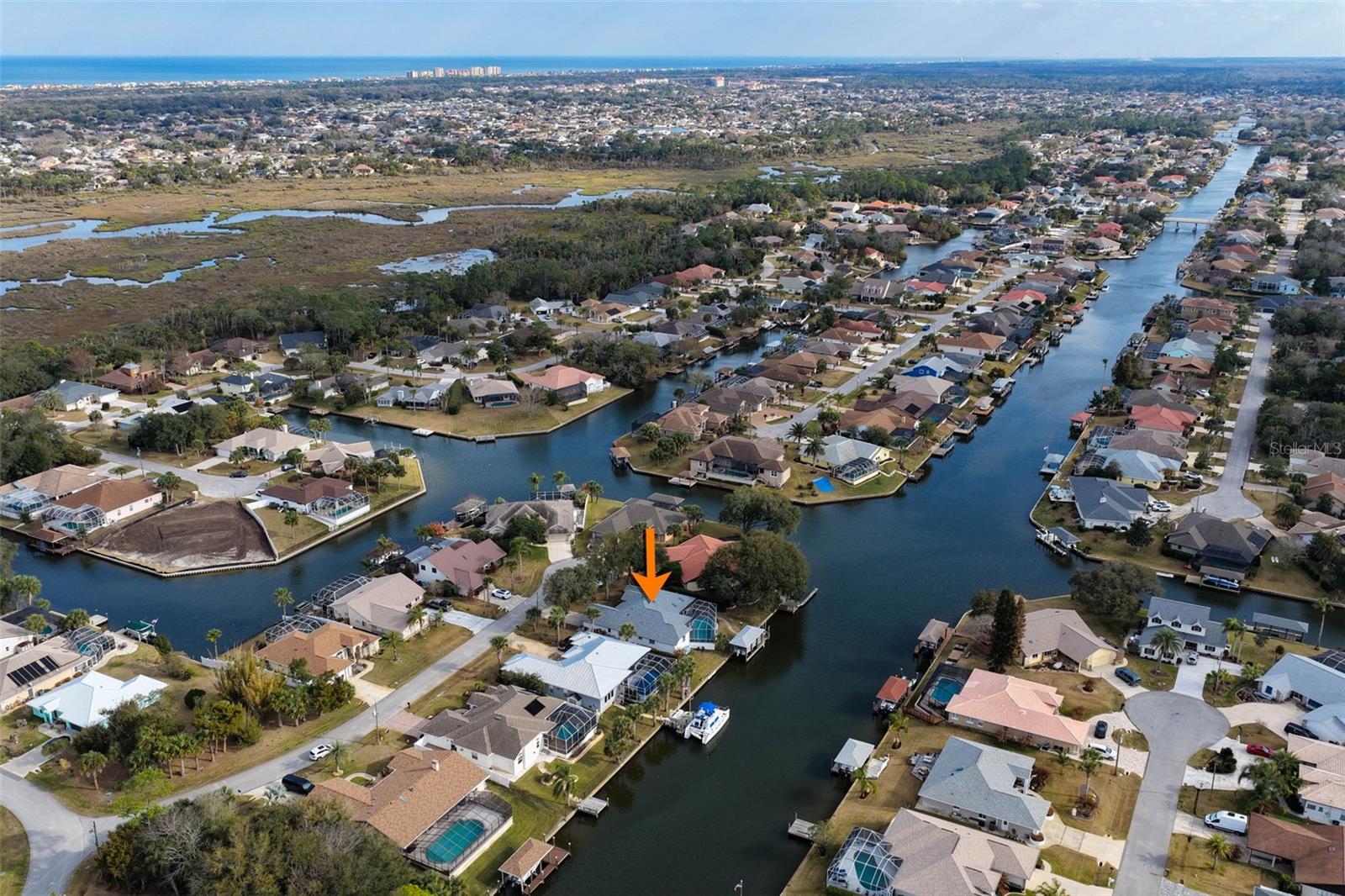 COUNTRY CLUB COVE - Residential