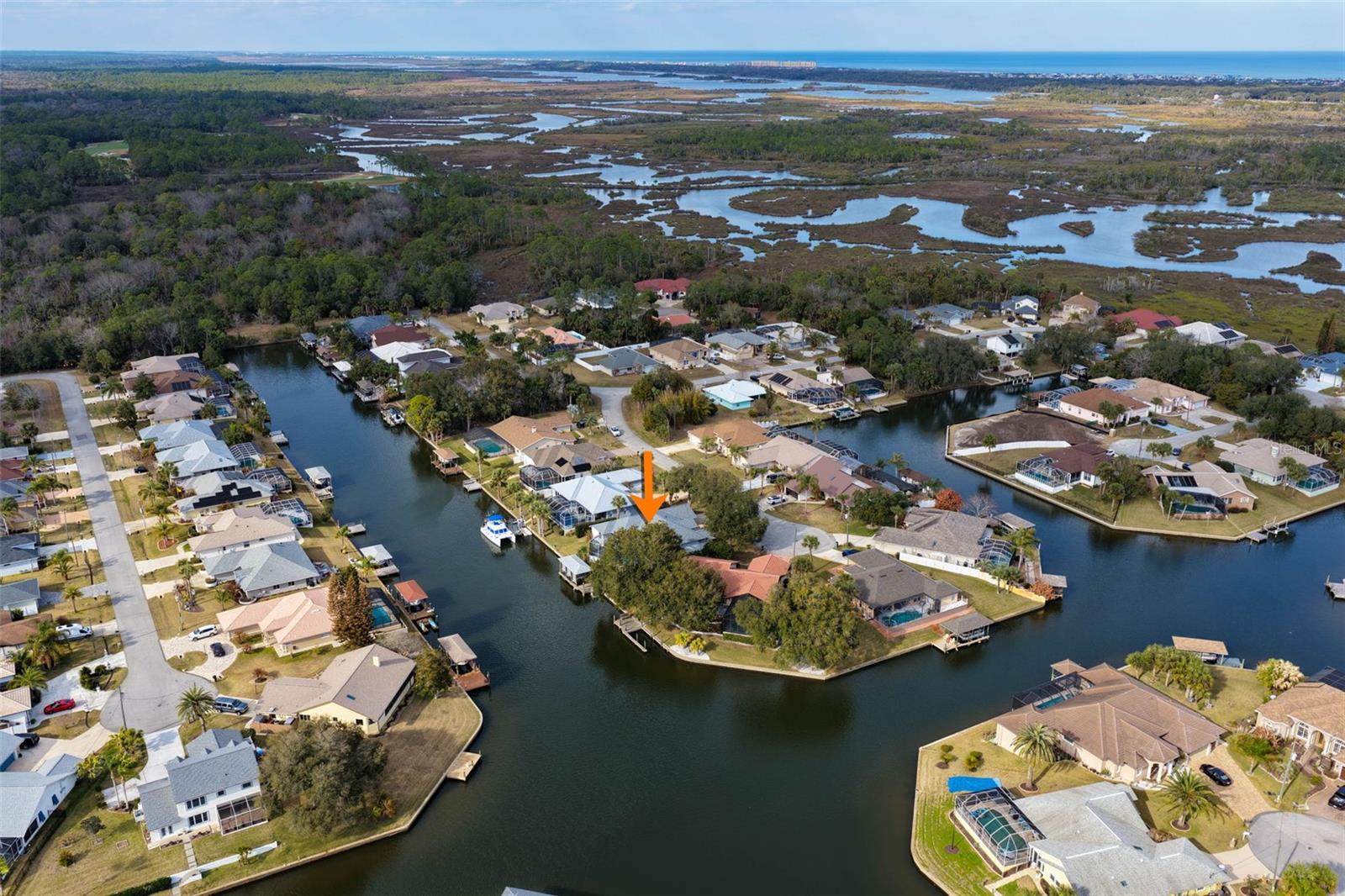 COUNTRY CLUB COVE - Residential