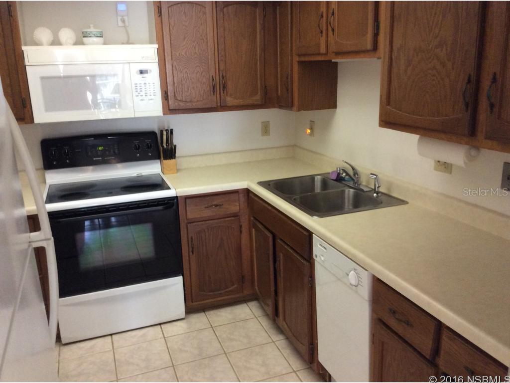 Castle Reef Condo - Residential Lease