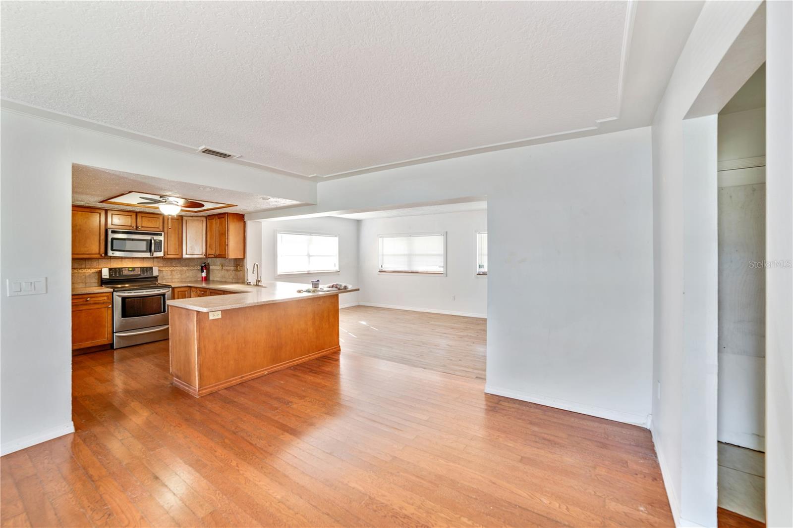 SPRING HILL - Residential