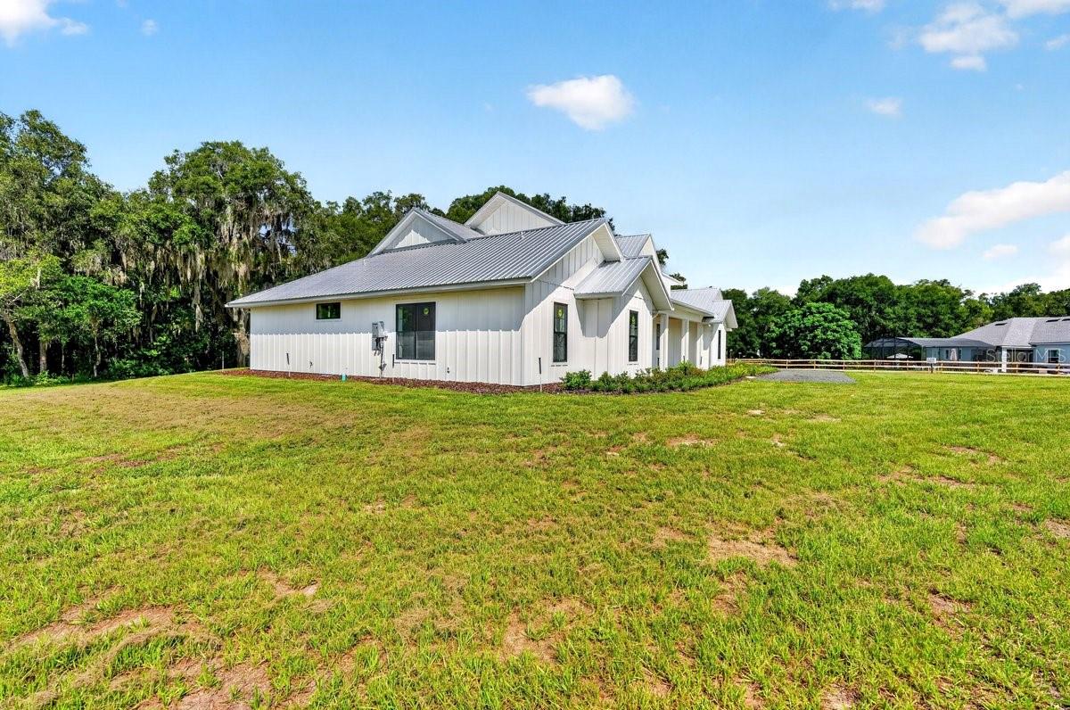 1624 GREENS DAIRY ROAD