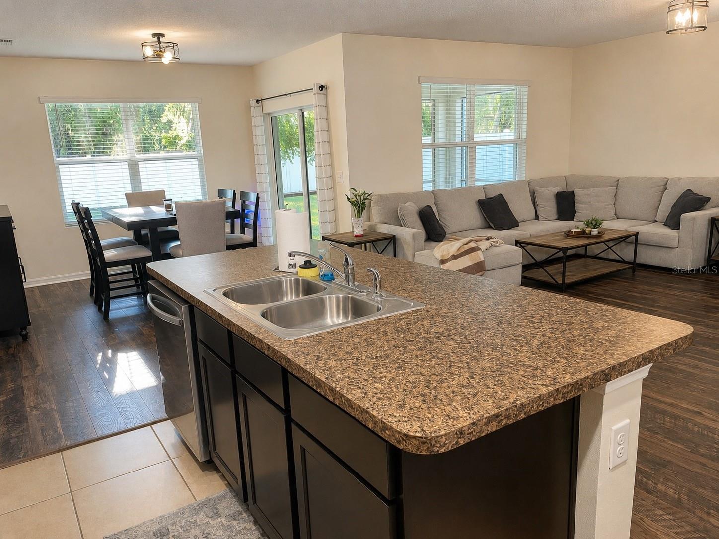 COBBLESTONE NORTH - Residential
