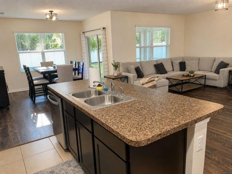 Tiny photo for 9902 SE 37th Terrace, Belleview, FL 34420 (MLS # O6408976)