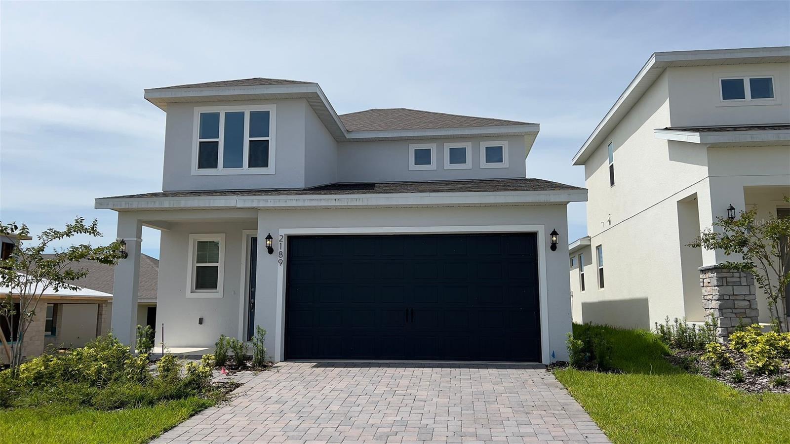Welcome to Modern Comfort & Style in a Growing Community!
Discover this stunning, newer-construction home located in the sought-after Villages at Minneola Hills. This spacious residence features 4 bedrooms and 2.5 bathrooms, thoughtfully designed for both everyday living and entertaining. From the moment you step inside, you'll be welcomed by an open-concept layout that flows seamlessly through the bright living and dining areas into a modern kitchen, perfect for gatherings or quiet nights at home.
One of the standout features of this home is the luxurious primary suite, which offers generous space, a walk-in closet, and a spa-like bathroom with dual showers, ideal for relaxation and convenience. The additional bedrooms are well-proportioned, offering flexibility for a growing family, guests, or a home office setup. The attached garage provides ample room for parking and storage.
Located just minutes from top-rated schools, shopping, dining, and with easy access to US-27 and other major roadways, this home blends suburban peace with everyday convenience.
Schedule your showing today!