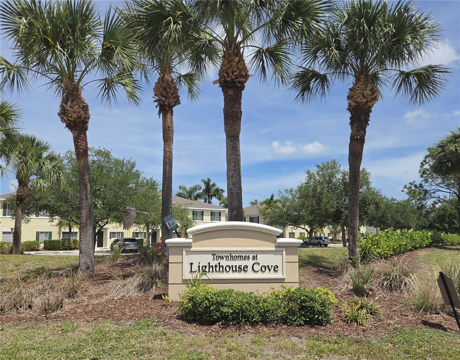 THE TWNHMS AT LIGHTHOUSE COVE III - Residential
