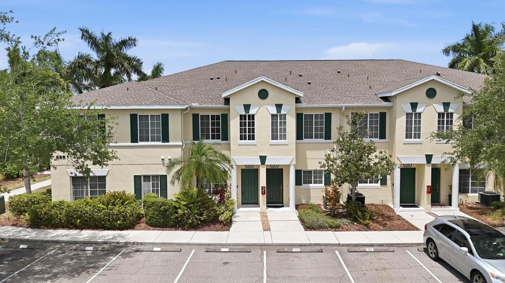 Photo of 329 Cape Harbour Loop #103, Bradenton, FL 34212 (MLS # A4692429)