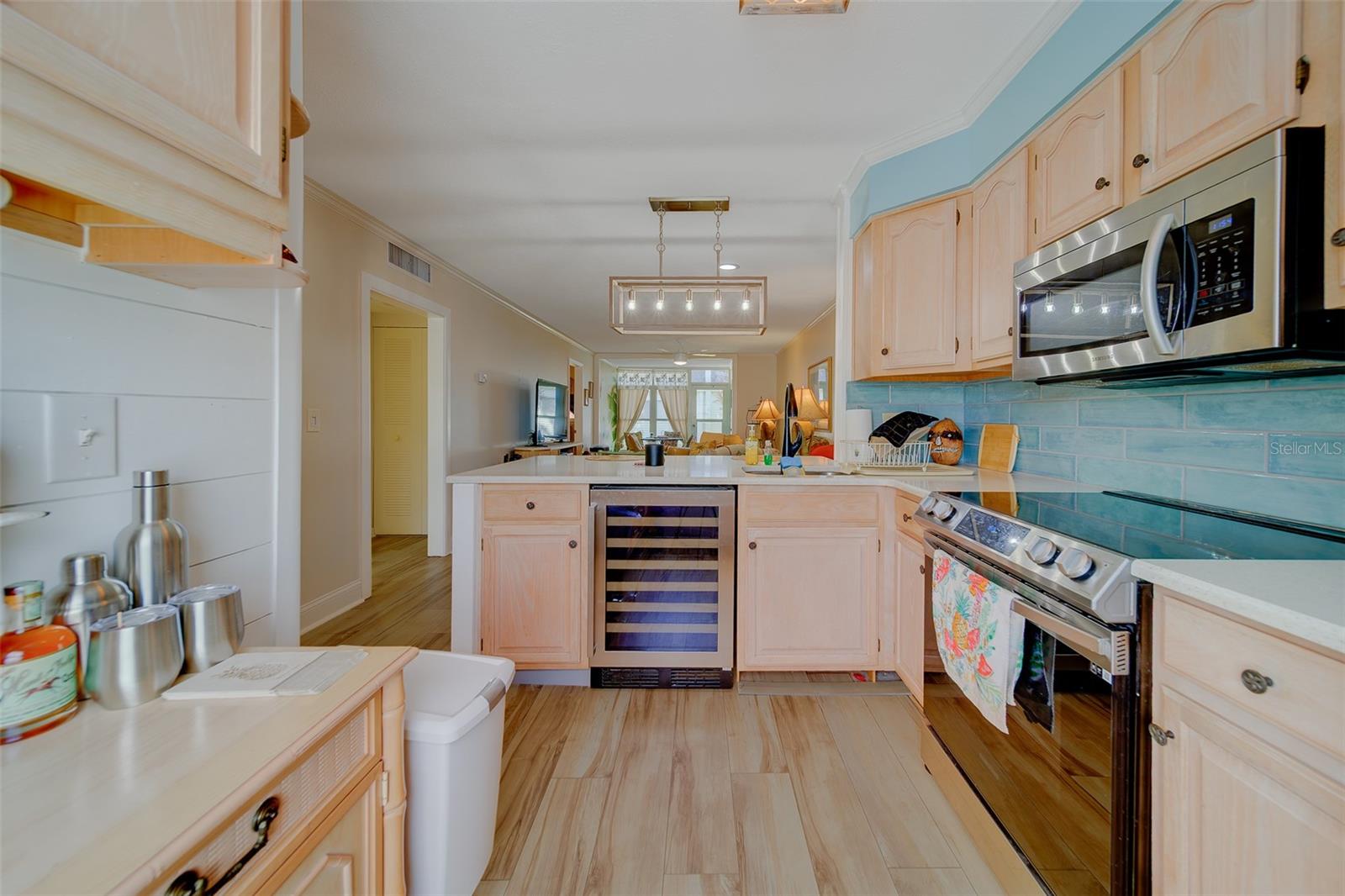 MISSION OAKS CONDO - Residential Lease