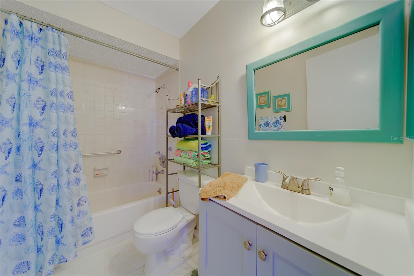 MISSION OAKS CONDO - Residential Lease