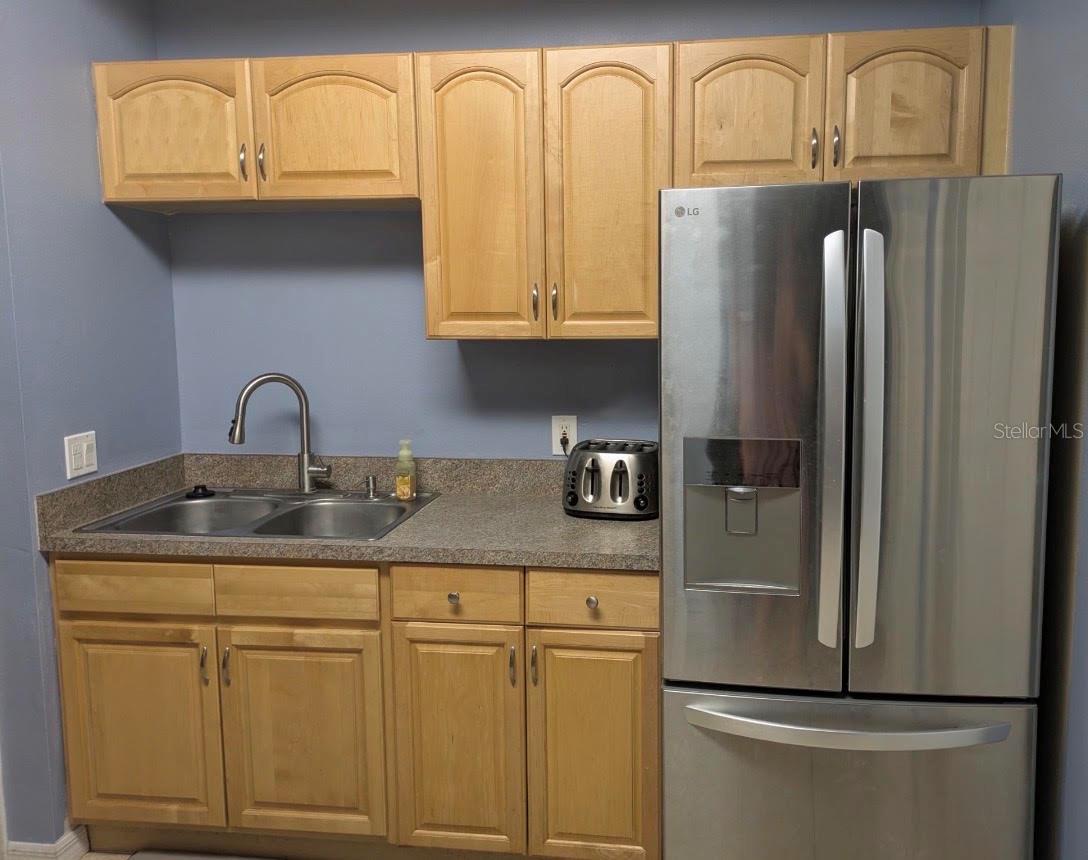 2861 FIFER DRIVE