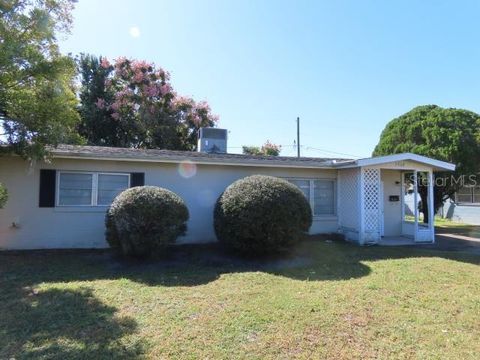 Photo of 2508 W Oak Street, Kissimmee, FL 34741 (MLS # TB8450747)