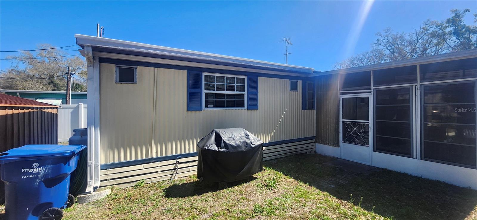 SUNSHINE PARK 01 - Residential