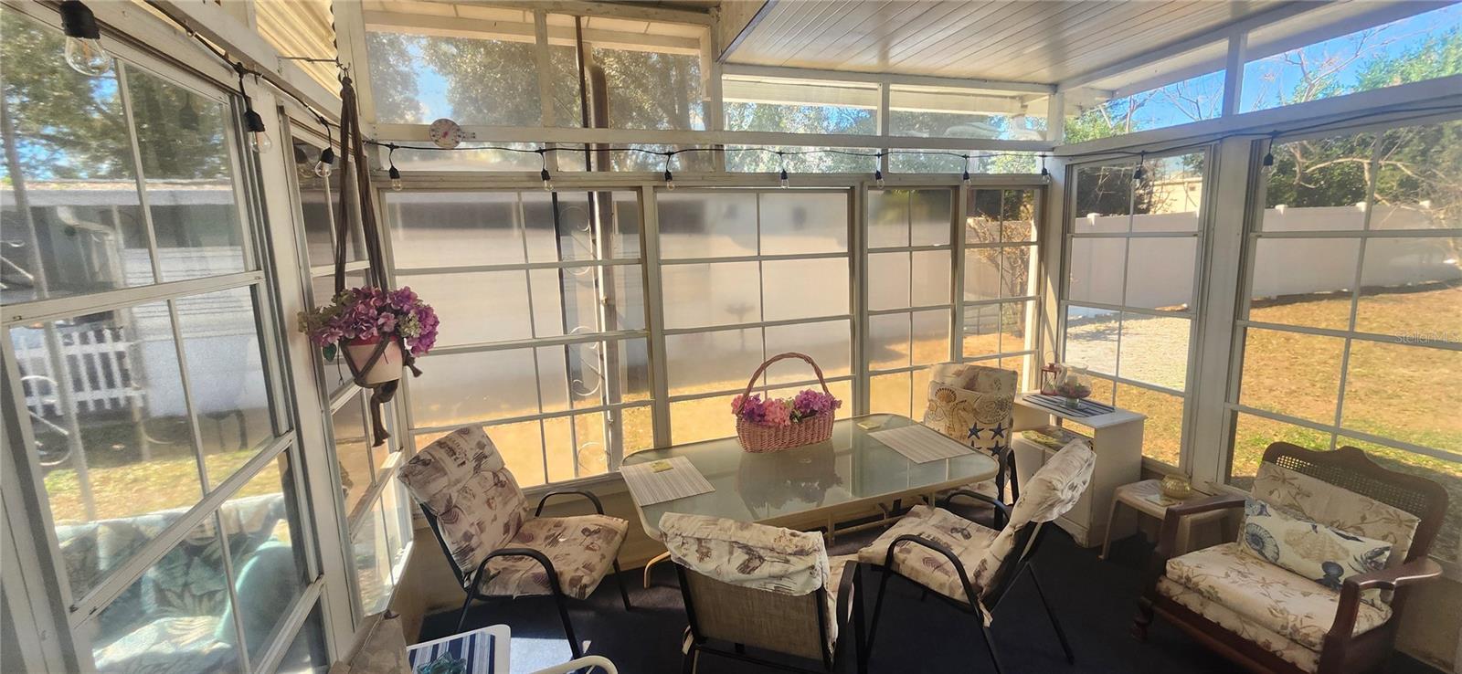 SUNSHINE PARK 01 - Residential