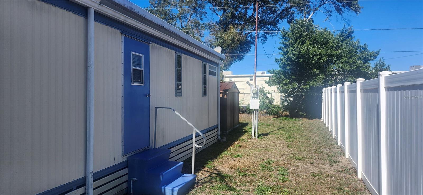 SUNSHINE PARK 01 - Residential