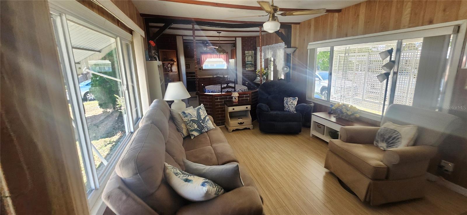 SUNSHINE PARK 01 - Residential