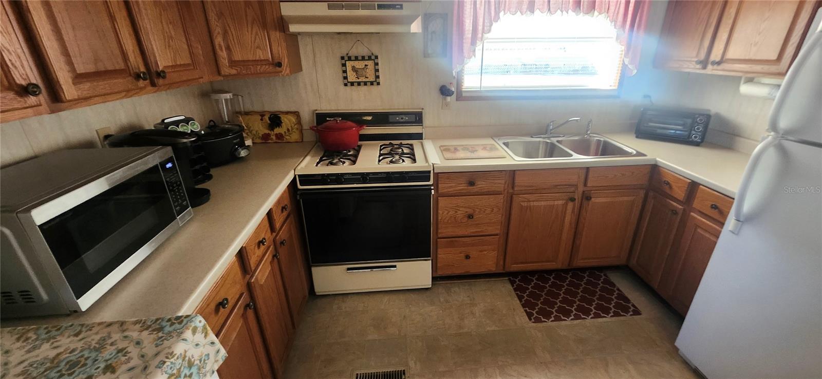 SUNSHINE PARK 01 - Residential