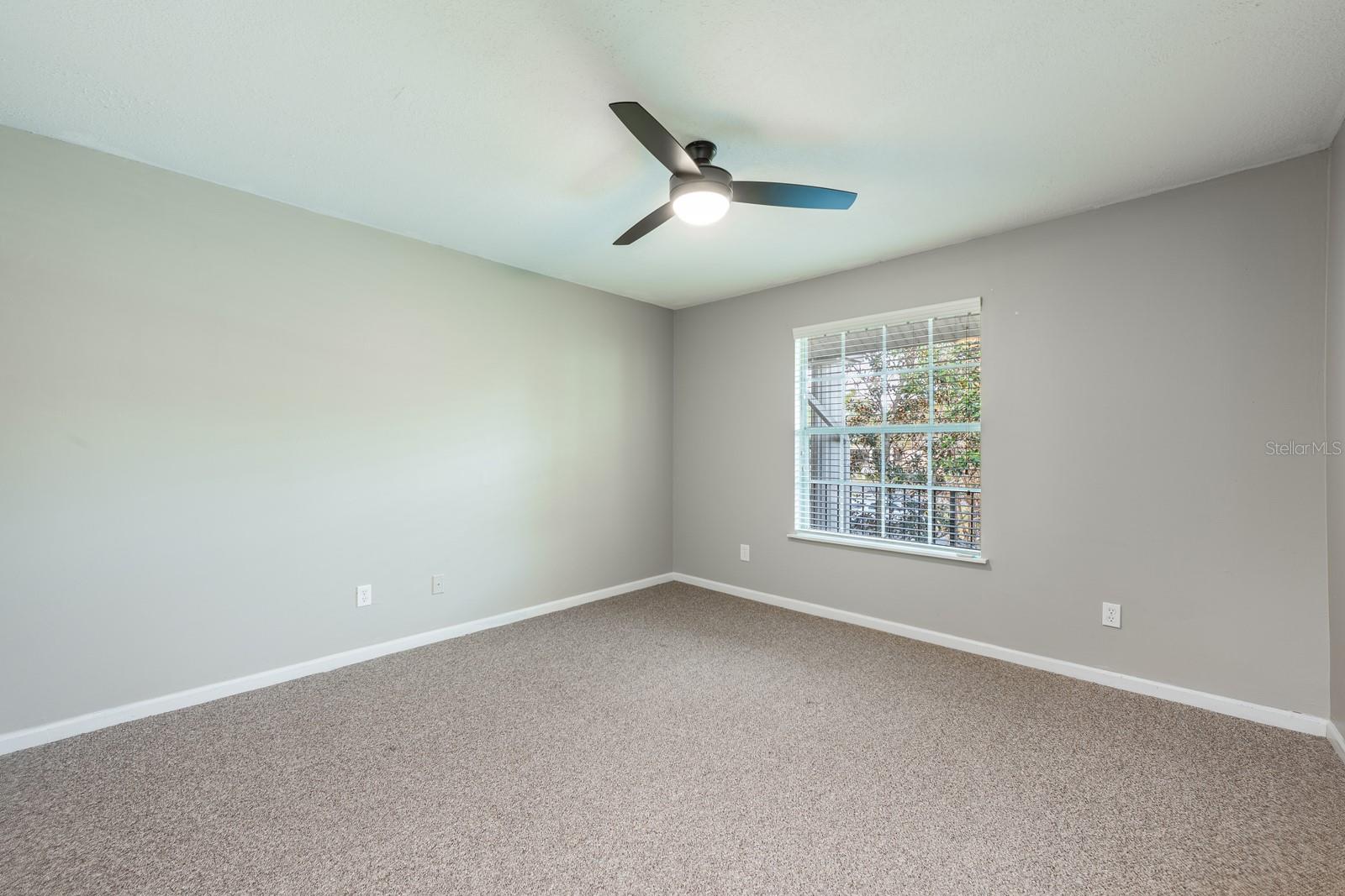 HUNTERS RESERVE A CONDO - Residential