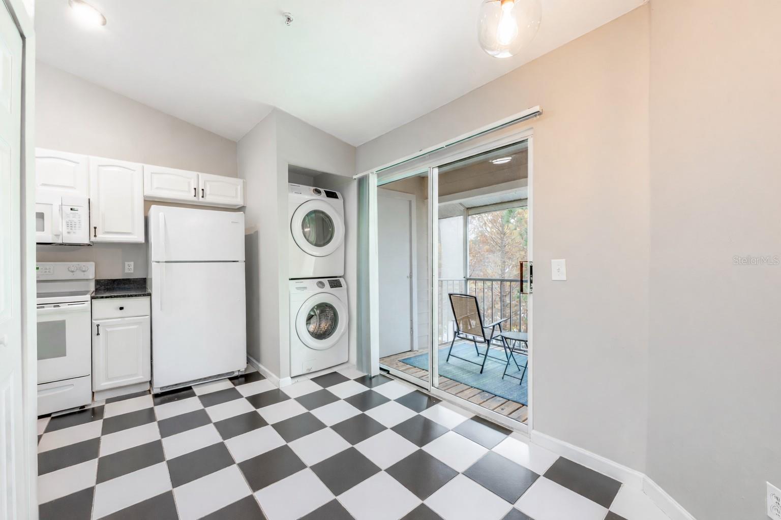 HUNTERS RESERVE A CONDO - Residential