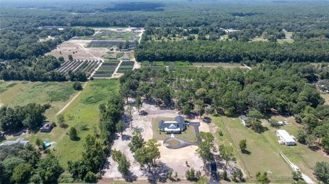 A home in DUNNELLON