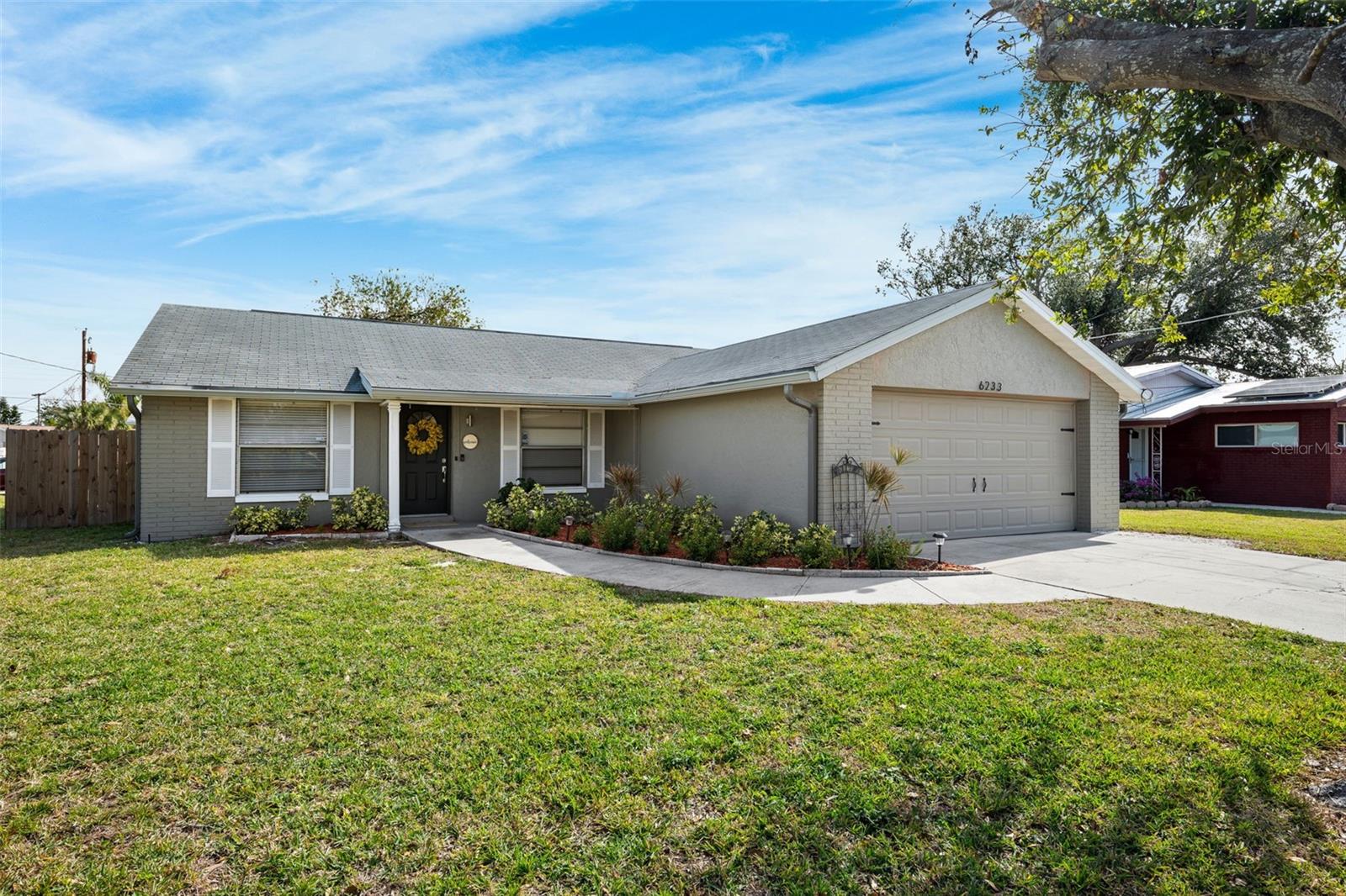 6233 FLORIDA CIRCLE E