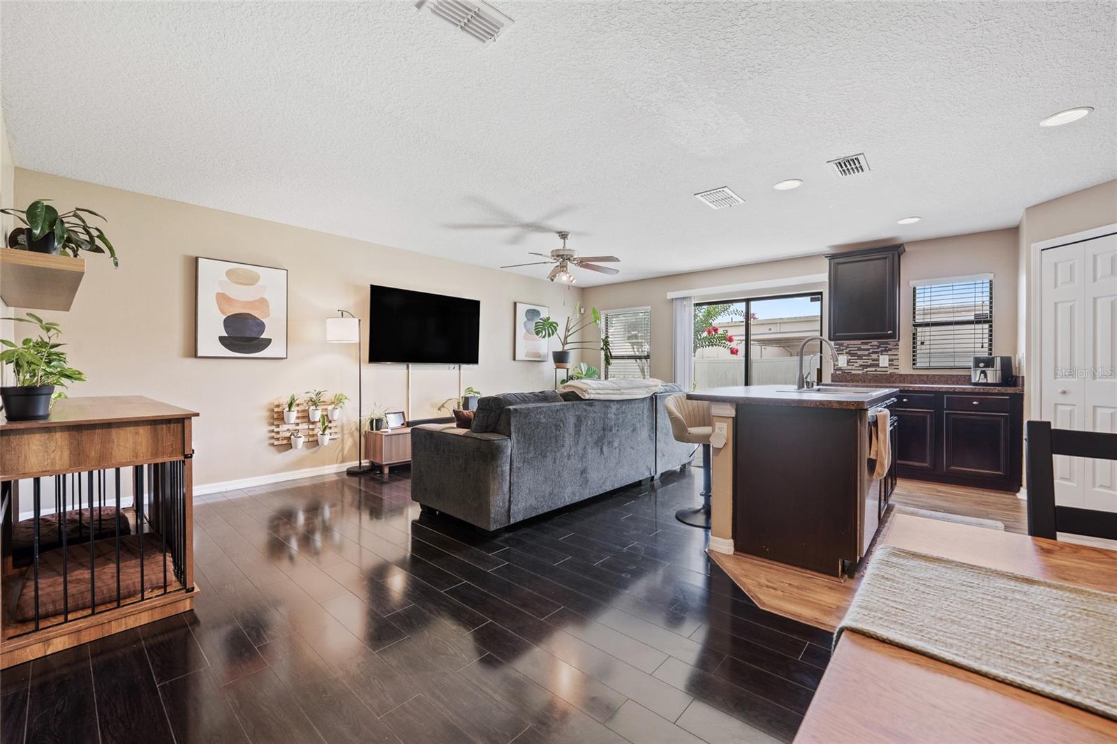 2220 WINDSOR LAKE CIRCLE