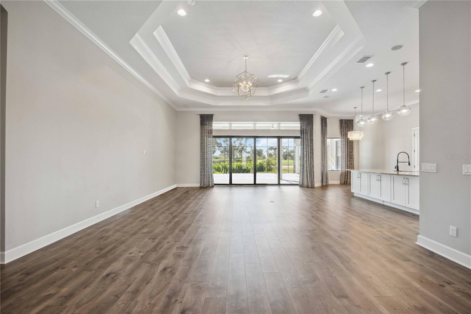 ESPLANADE PH V SUBPHASES A,B,C,D,E&F - Residential