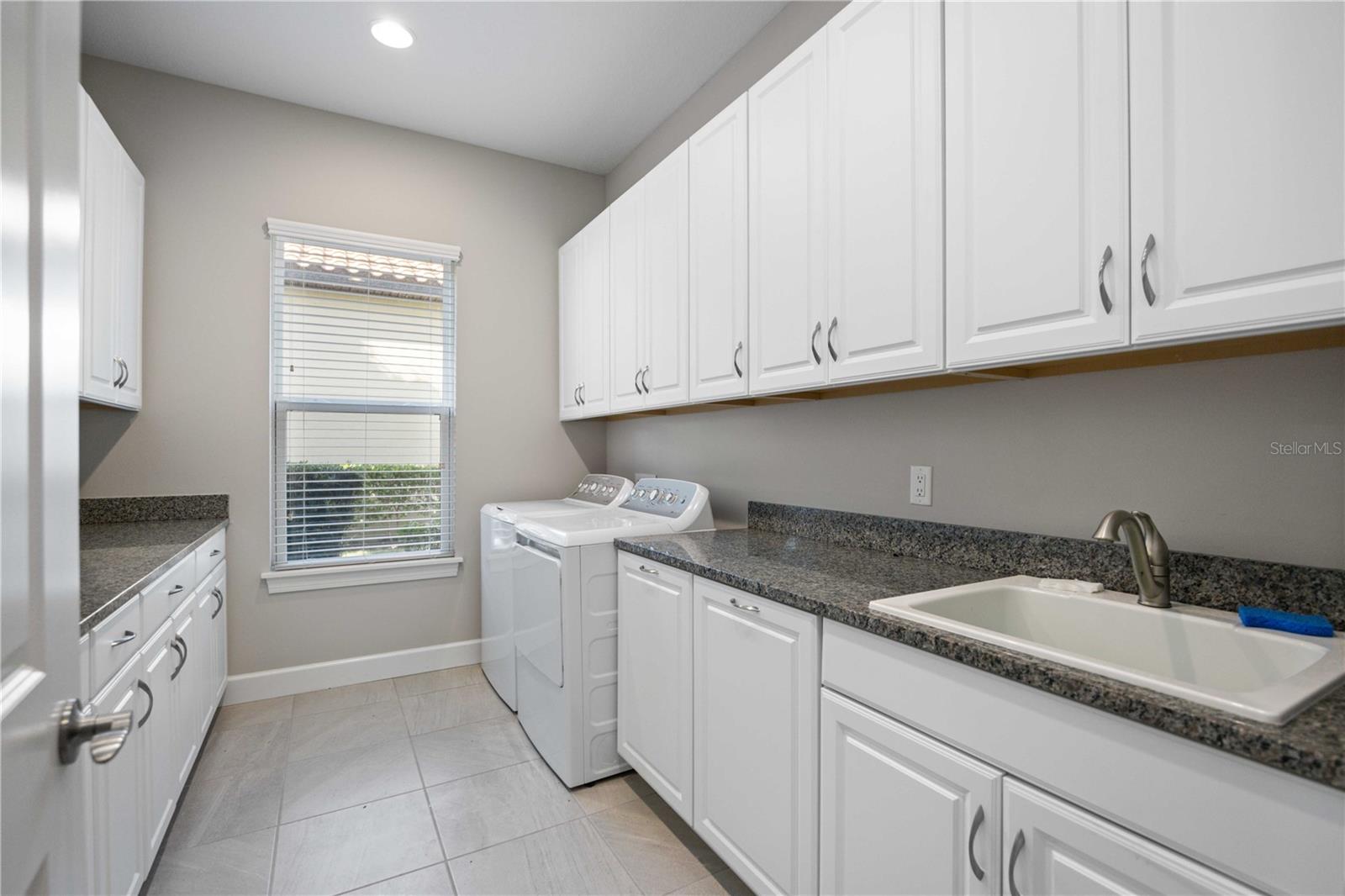 ESPLANADE PH V SUBPHASES A,B,C,D,E&F - Residential