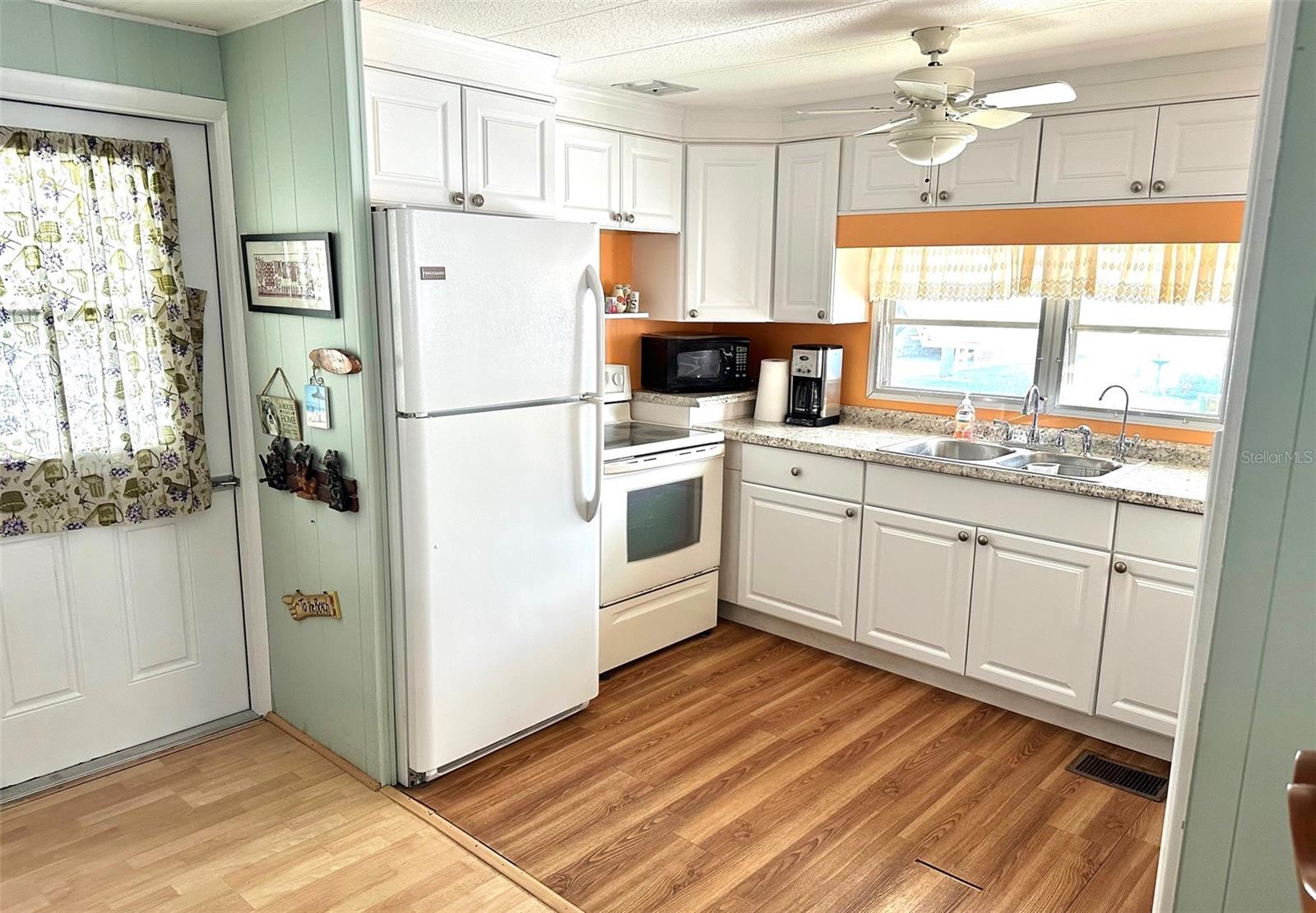 GREENBRIER VILLAGE INC M/H UNREC - Residential