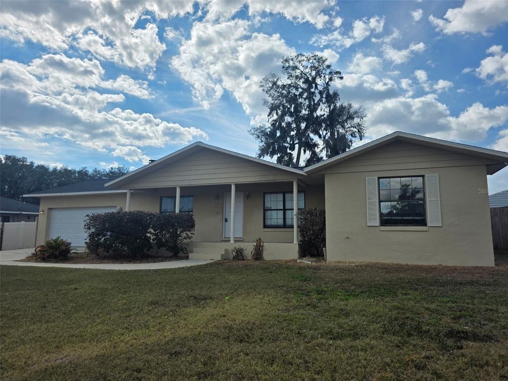 Photo of 4250 NE 2nd Court, Ocala, FL 34479 (MLS # OM720628)