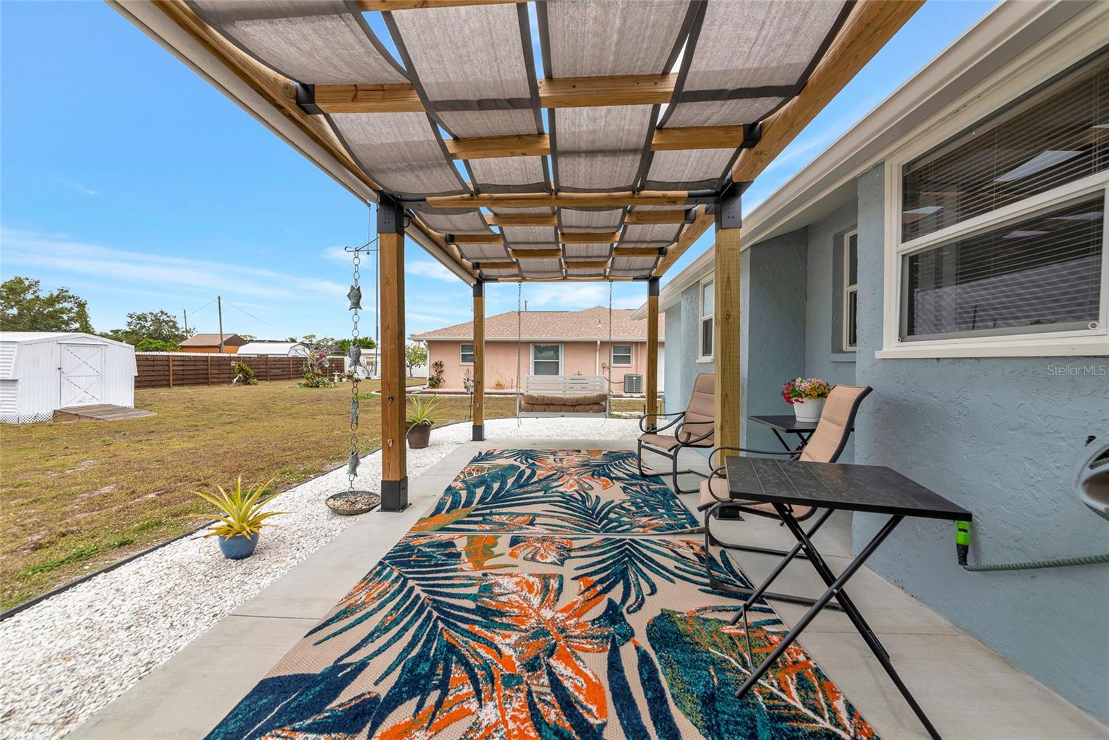 BAY VIEW MANOR - Residential