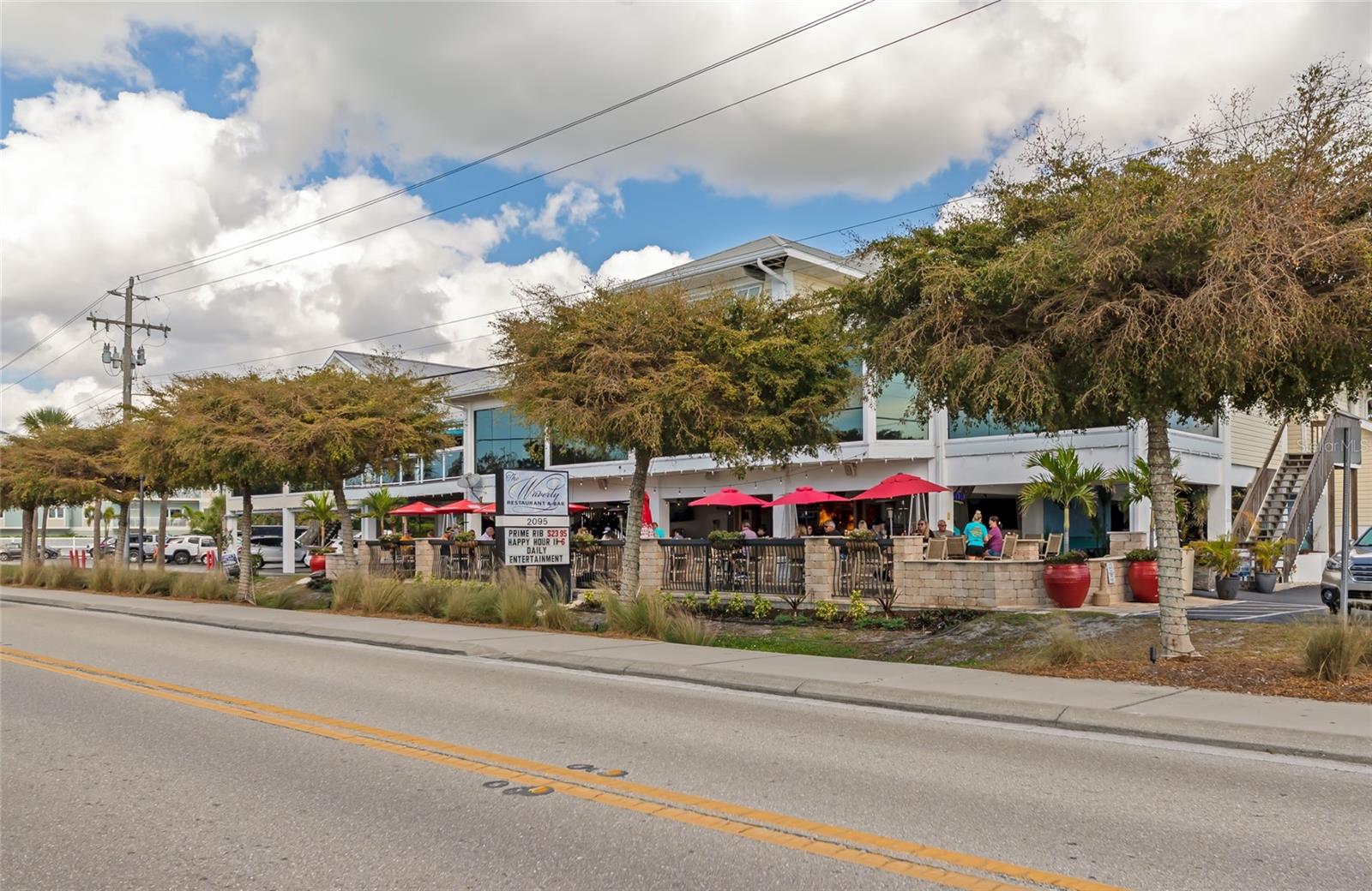 BAY VIEW MANOR - Residential