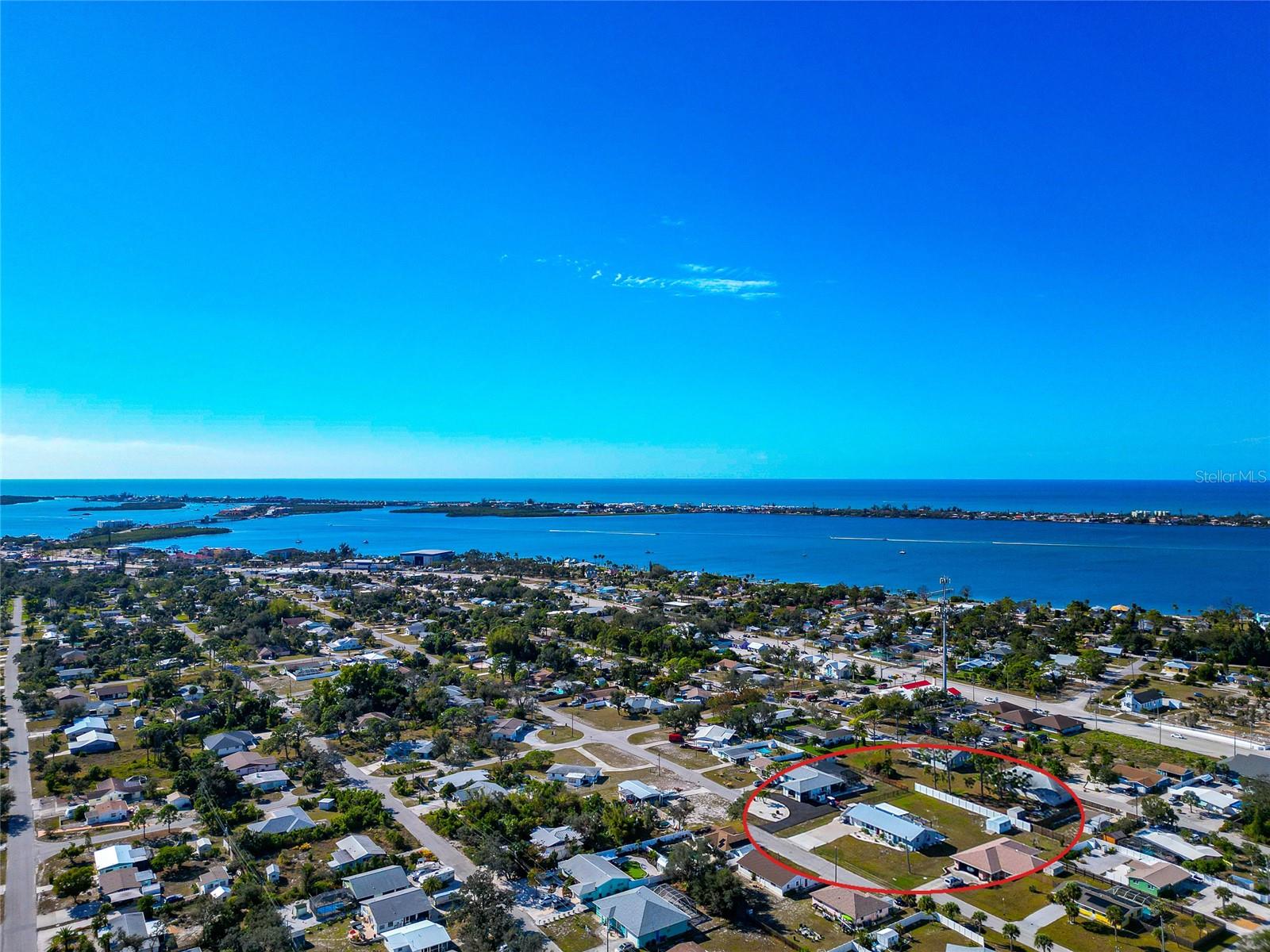 BAY VIEW MANOR - Residential