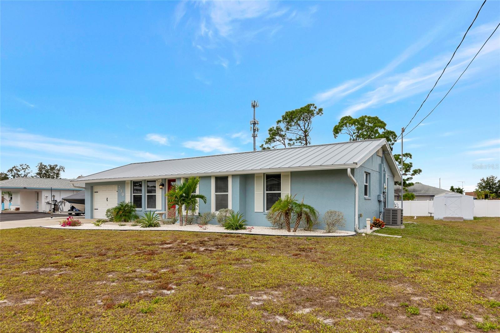 BAY VIEW MANOR - Residential