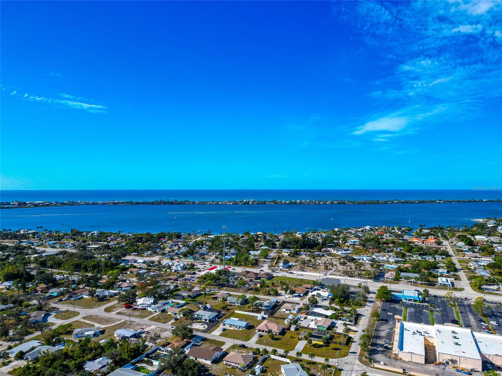 BAY VIEW MANOR - Residential