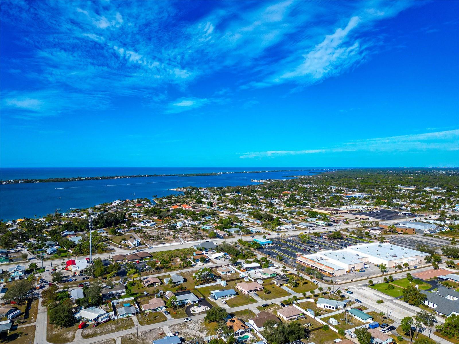 BAY VIEW MANOR - Residential