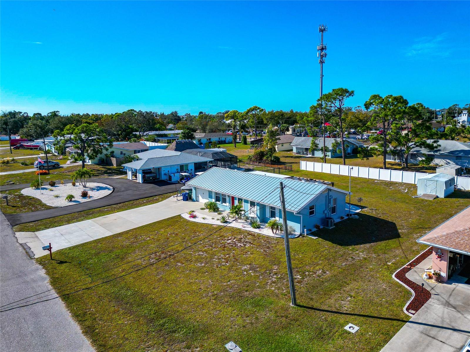 BAY VIEW MANOR - Residential