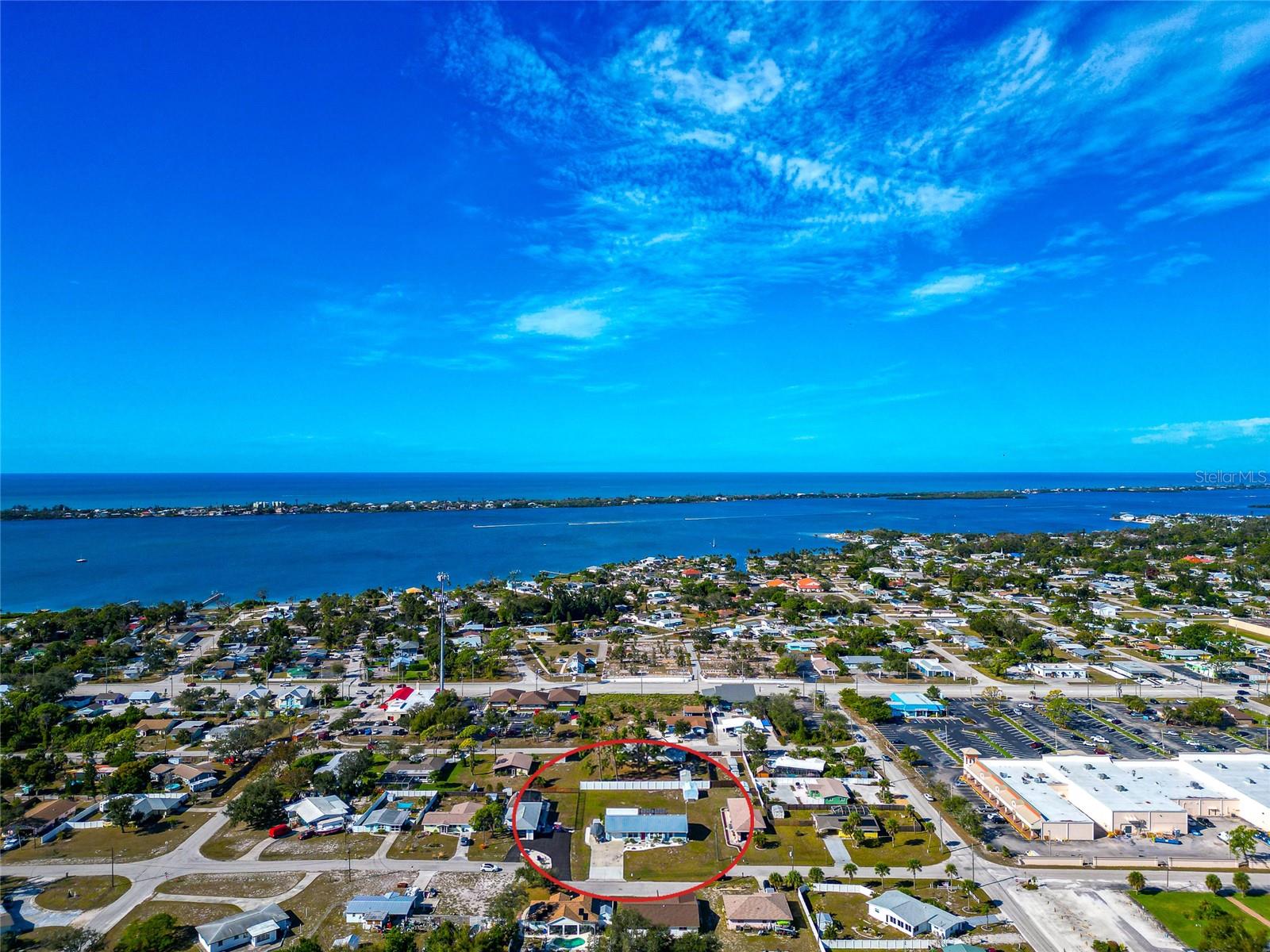 BAY VIEW MANOR - Residential