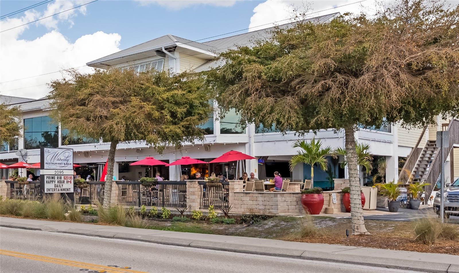 BAY VIEW MANOR - Residential