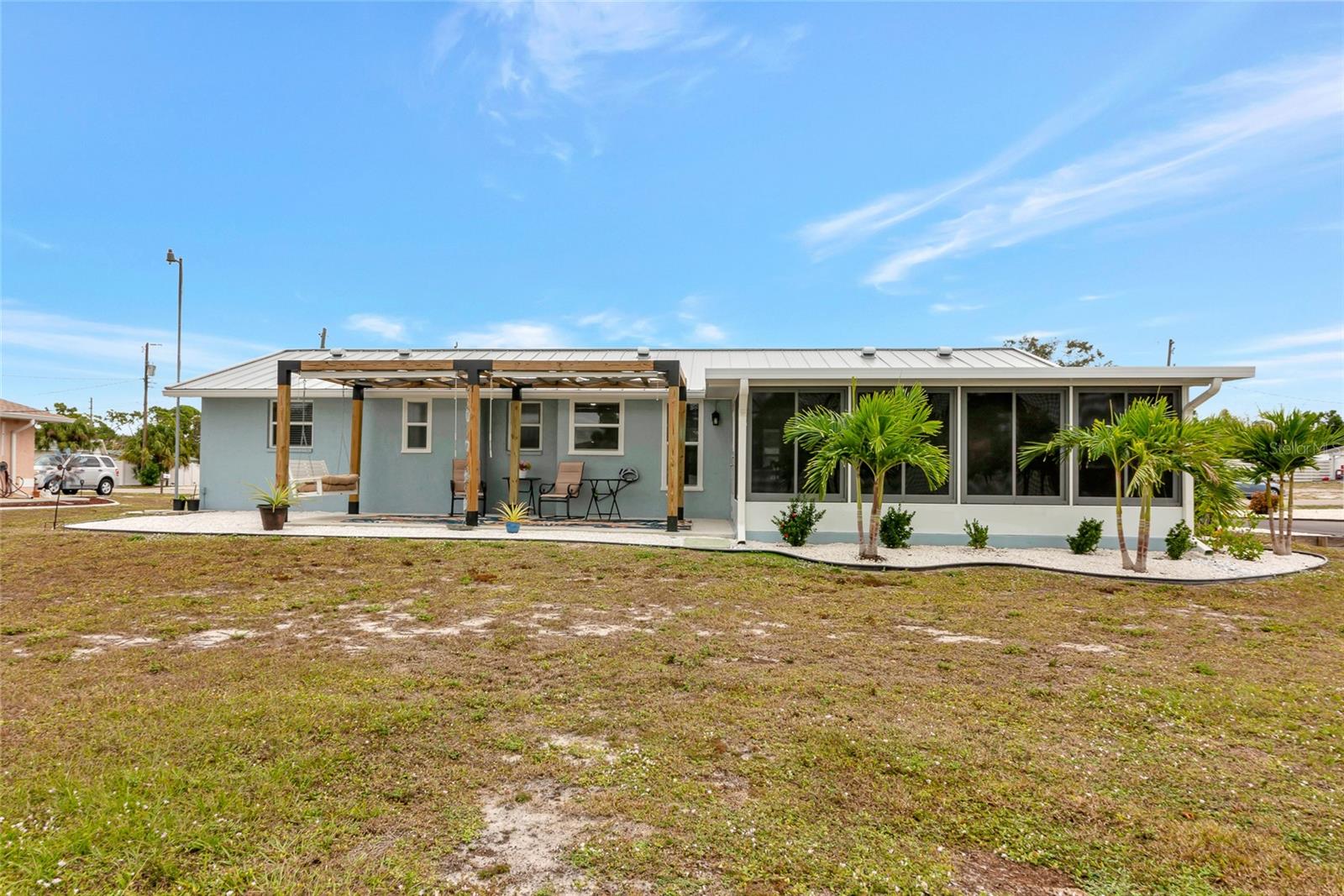 BAY VIEW MANOR - Residential