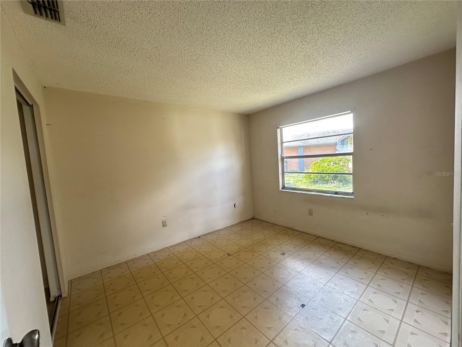 CARROLLWOOD MEADOWS UNIT V - Residential