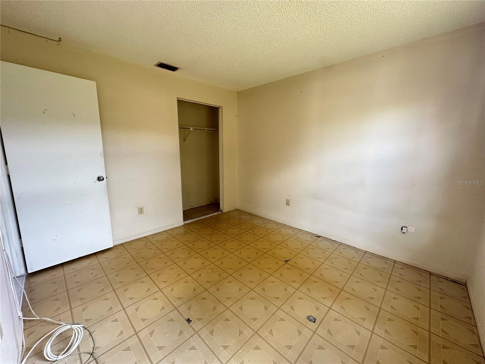 CARROLLWOOD MEADOWS UNIT V - Residential