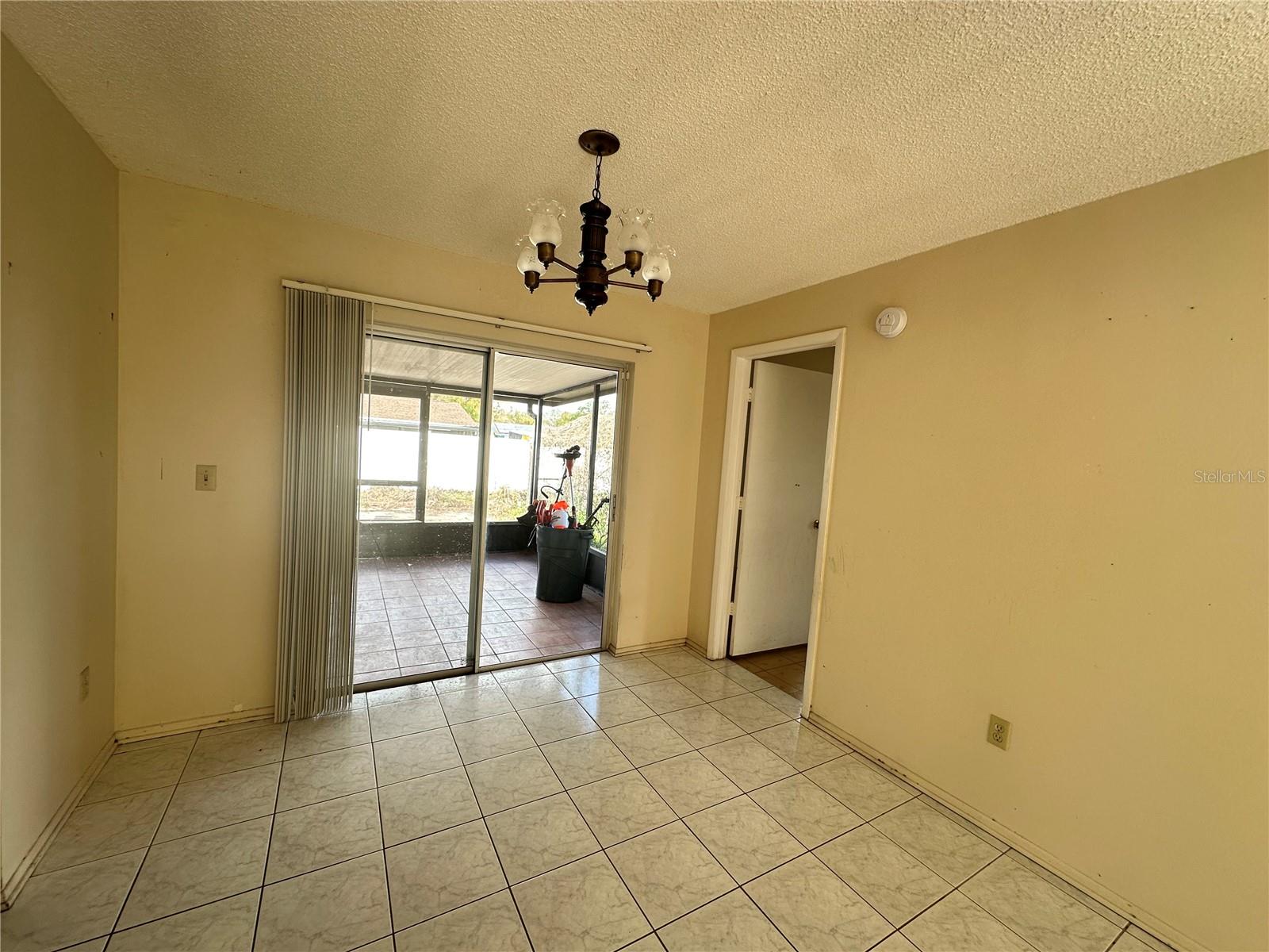 CARROLLWOOD MEADOWS UNIT V - Residential