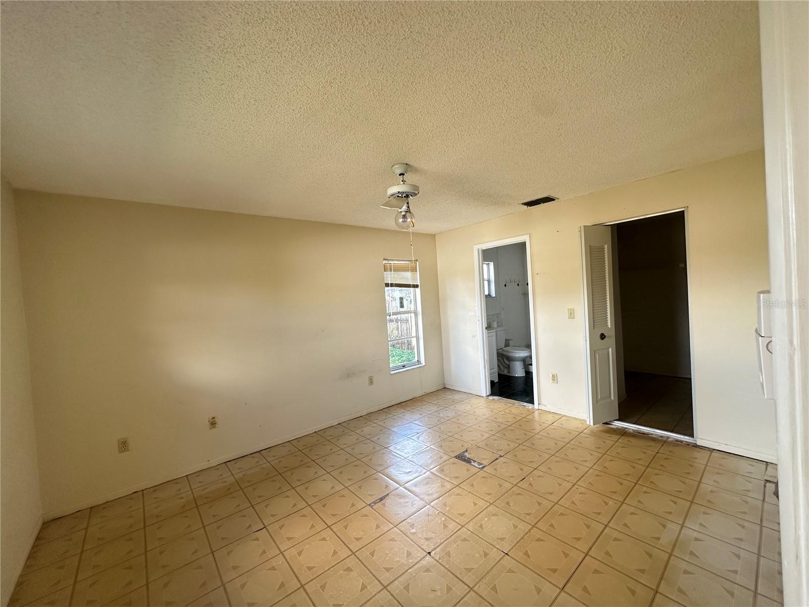 CARROLLWOOD MEADOWS UNIT V - Residential