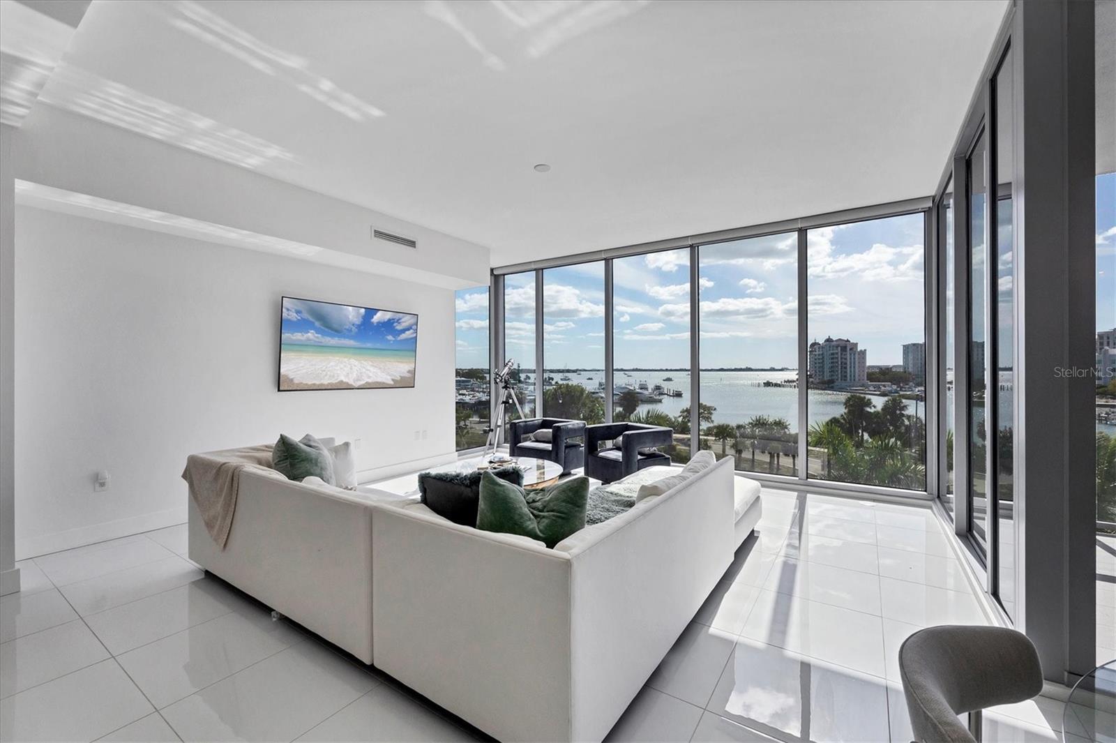 1155 N GULFSTREAM AVENUE 404