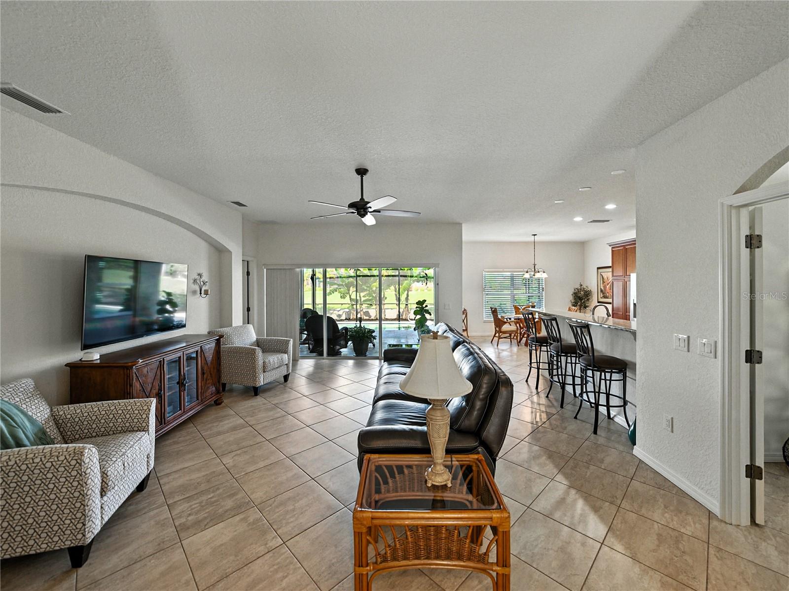 5332 HOGAN LANE