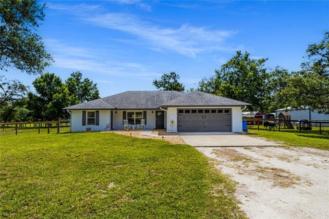 Photo of 135 Linda Sue Drive, Lake Helen, FL 32744 (MLS # V4949539)